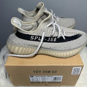 Yeezy Boost 350 V2 Slate Black